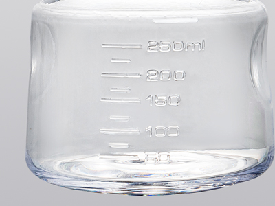 良好的透明度，刻度清晰，便于觀察容量