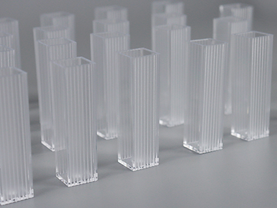 磨砂面設(shè)計(jì)，提供理想的標(biāo)簽和操作區(qū)